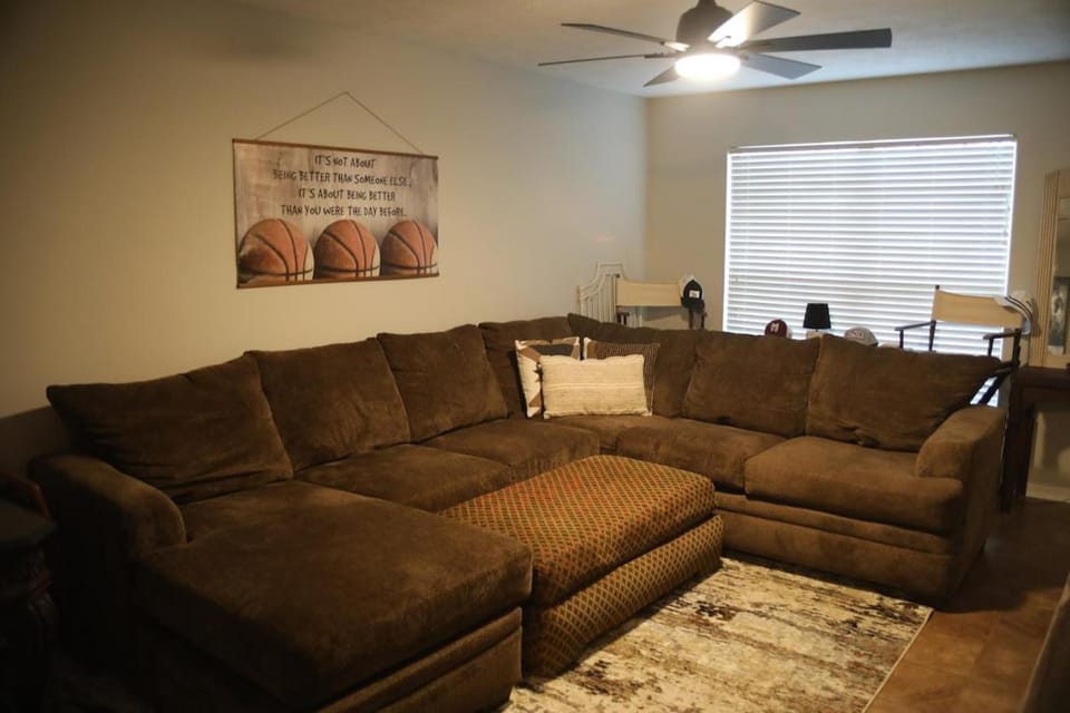 #HycheHoops Final Four Nest Apartment in Starkville