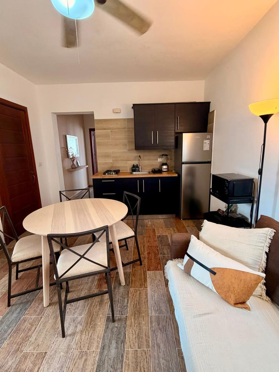 Vittoria House Garden Apartment in Los Melones