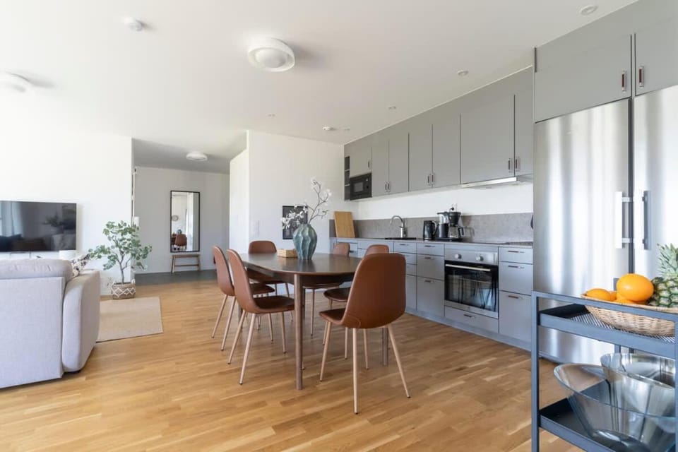 Comfortable Sunny 2 Bedroom Home with Workspace House in Skåne County