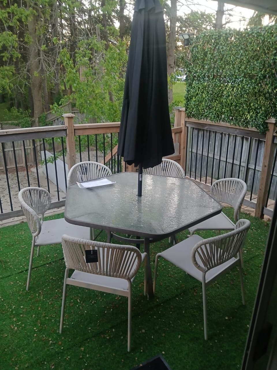 Peaceful Kitchener Getaway 5BR Home with BBQ Apartment in Kitchener