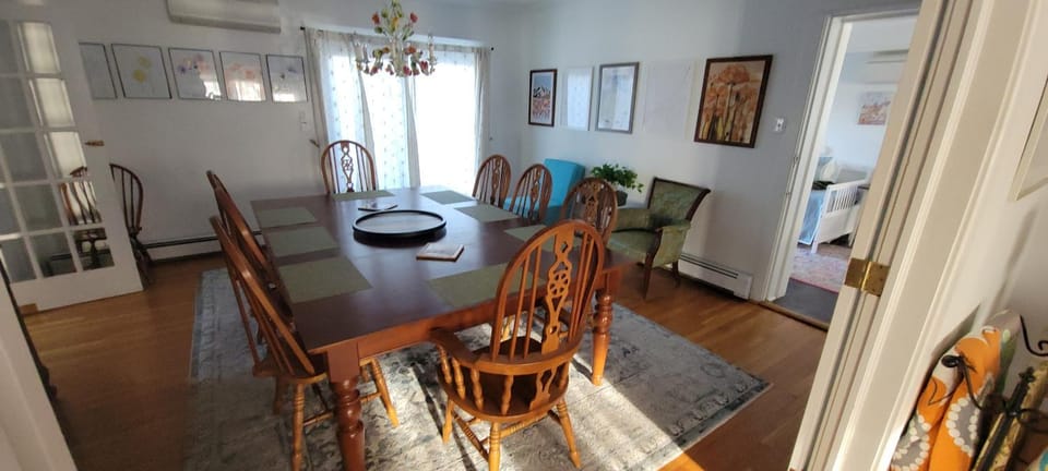 Big bright family home in town House in Front Royal