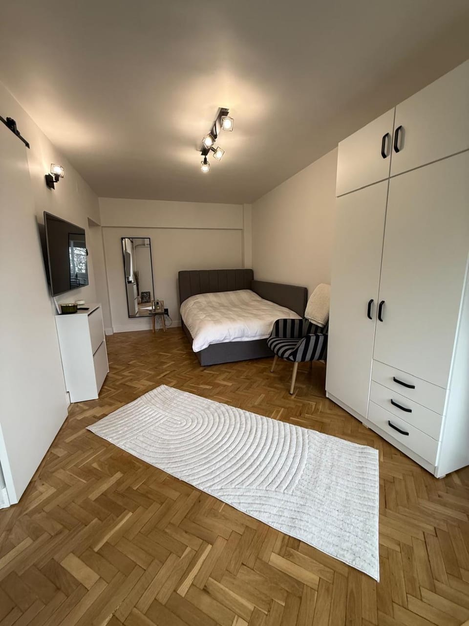 Ultra Central Studio Teatru Craiova Apartment in Craiova