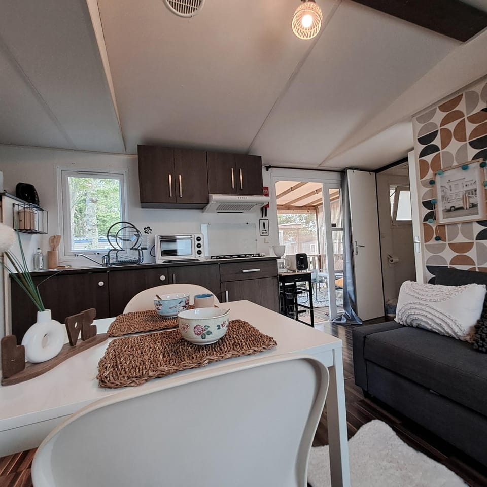 cosy mobil home forêt et plage Campground/ 
RV Resort in Capbreton