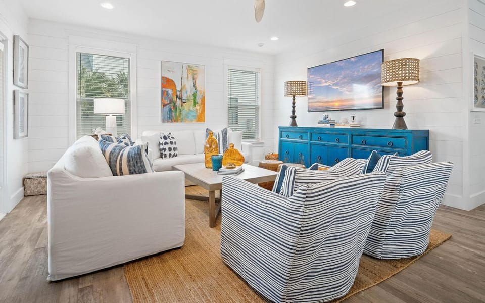 TV and multimedia, Living room, Seating area