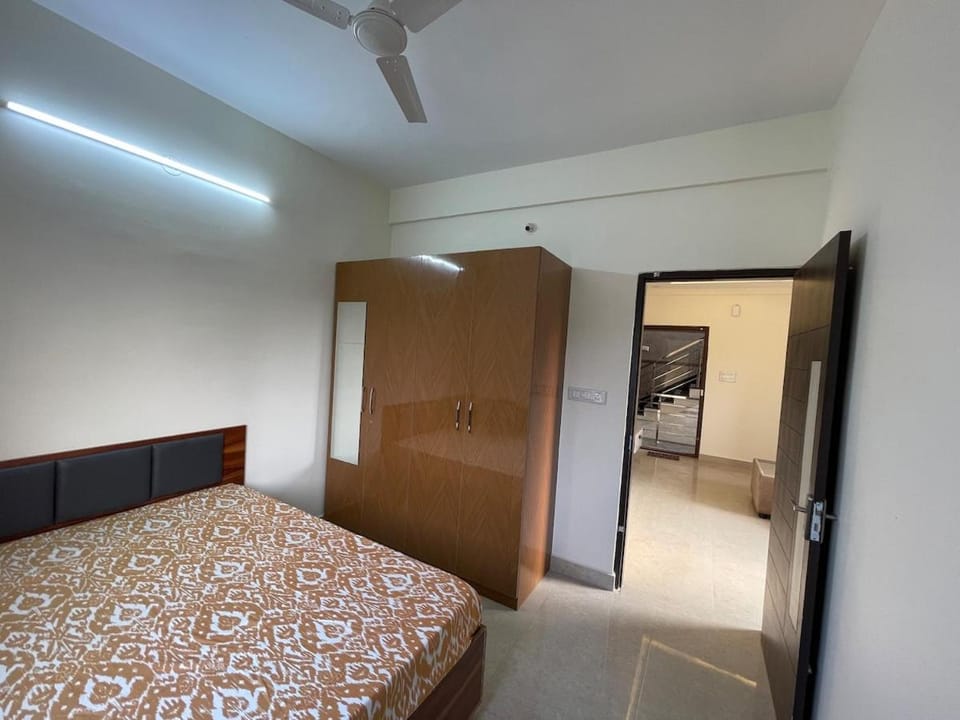 Urban Jungle Retreat Koramangla HSR Apartment in Bengaluru