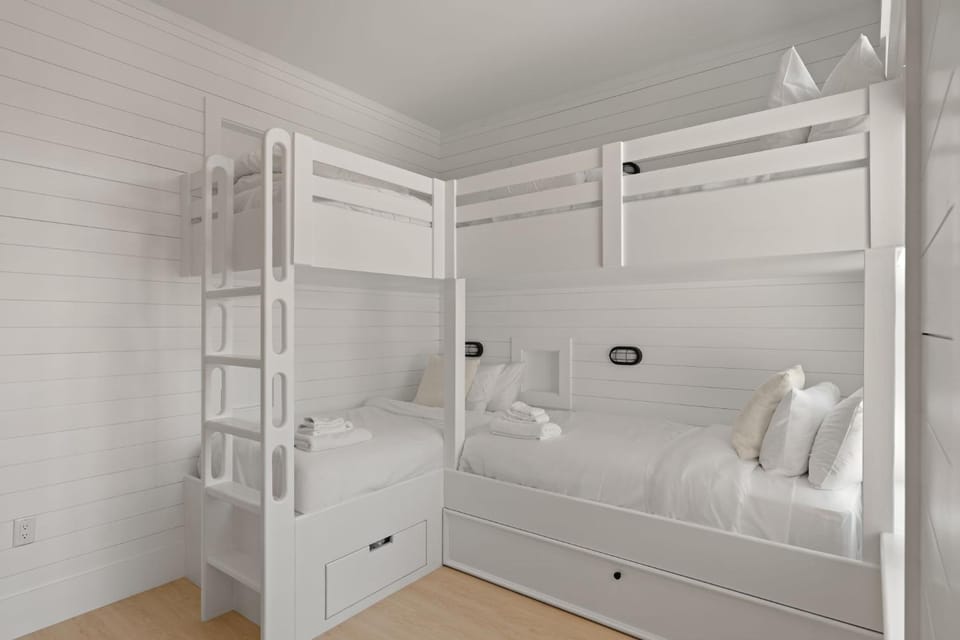 bunk bed