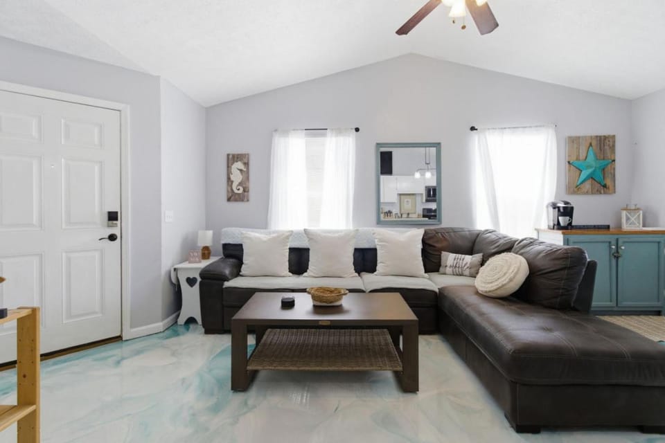 2BR PCB Getaway | Walk to Public Beach Access 11 | Sleeps 6 House in Lower Grand Lagoon