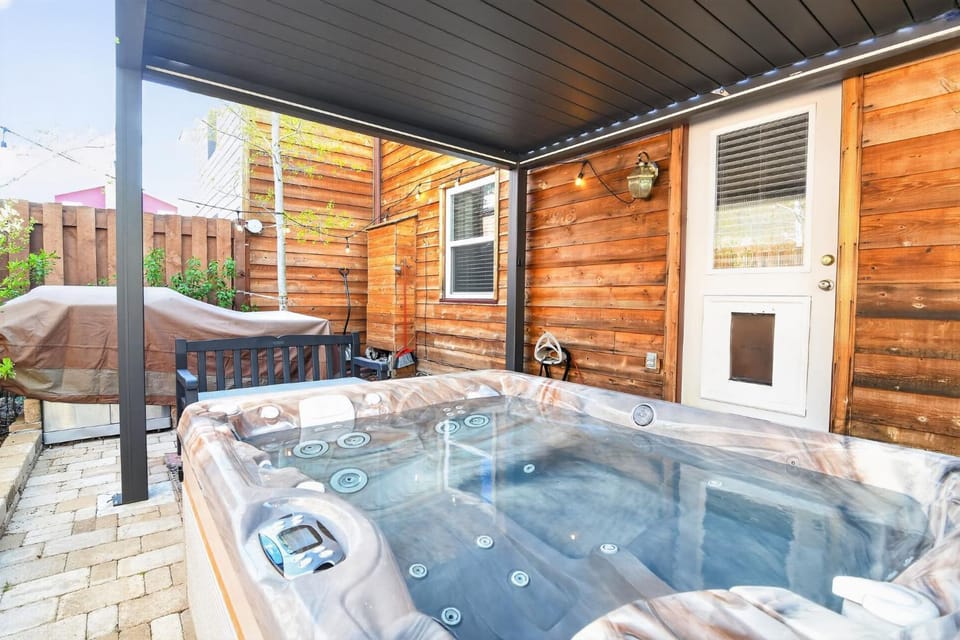 Georgetown Mountain Home with Hot Tub Near Skiing House in Georgetown