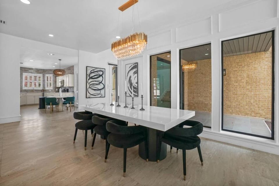 Seating area, Dining area