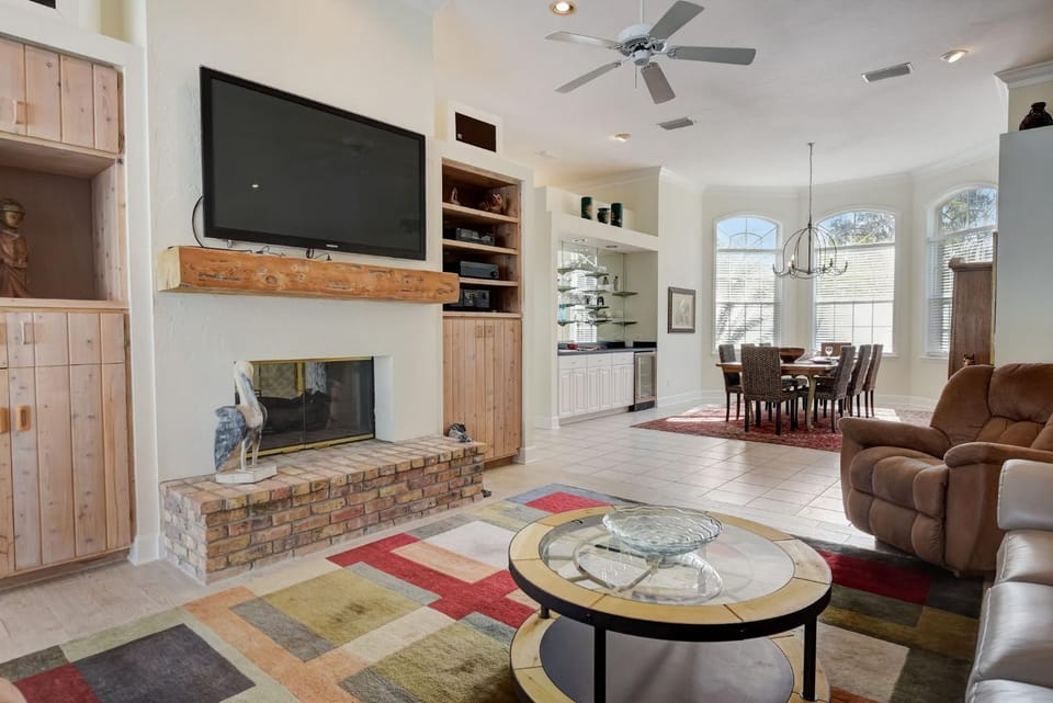 TV and multimedia, Family, fireplace