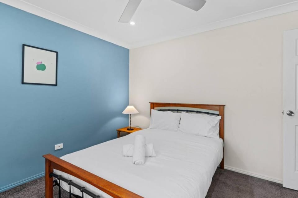 Ultimate 5BR Luxury Estate Family Group Haven House in Capalaba