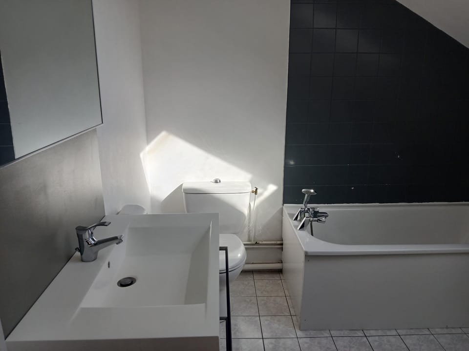 Bathroom, Bath