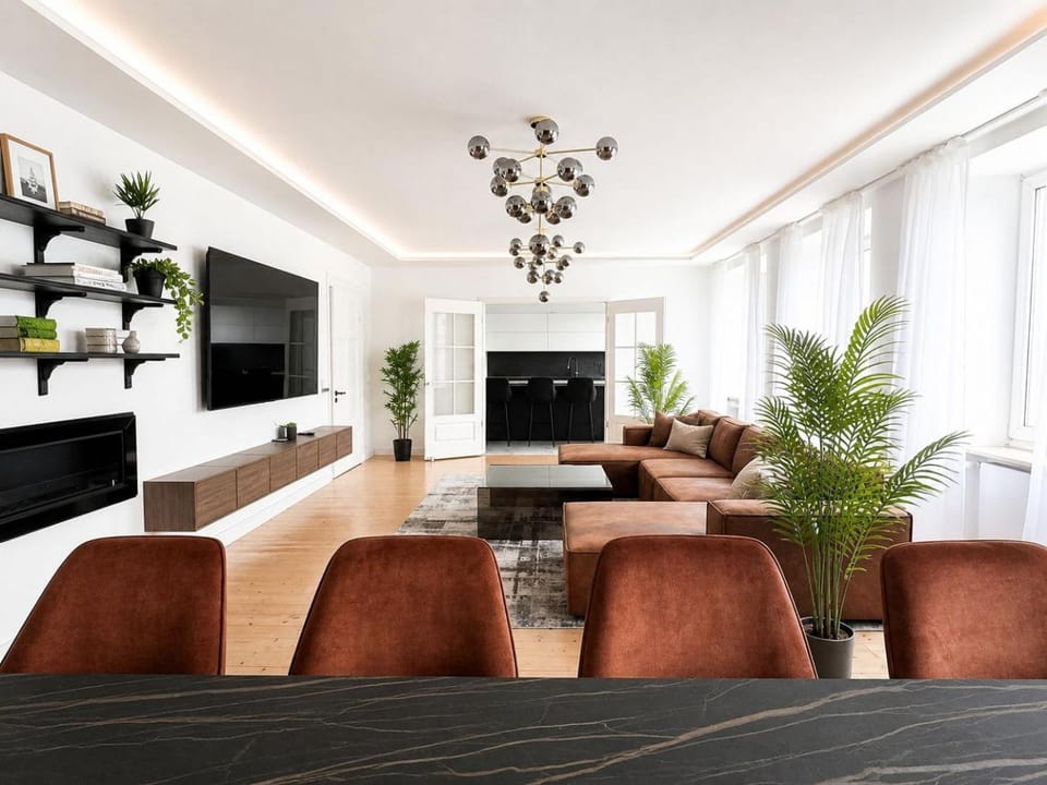 Beyond Living I 300 Grand Maisonette I Schwebebahn Apartment in Wuppertal