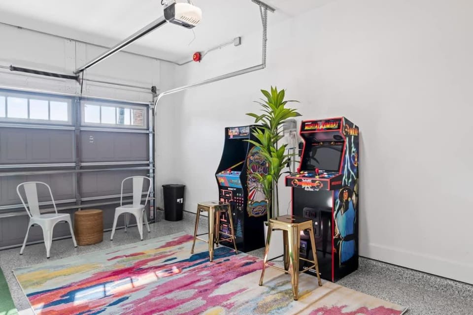 Golden Palms by Team Joseph Ellen House in Jacksonville Beach