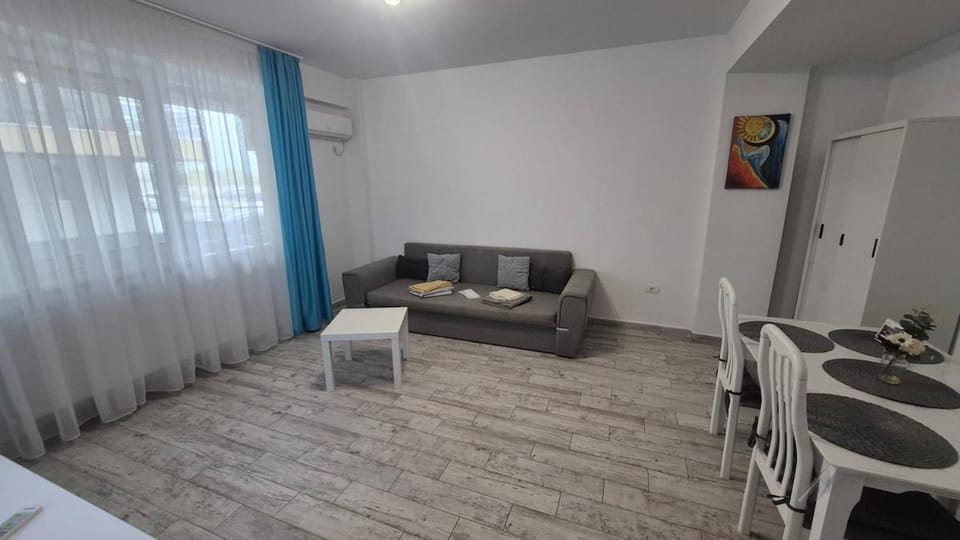 TV and multimedia, Living room, Dining area