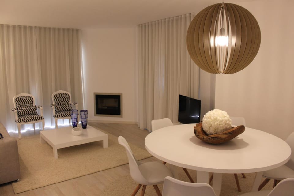 Coffee/tea facilities, Living room, Dining area
