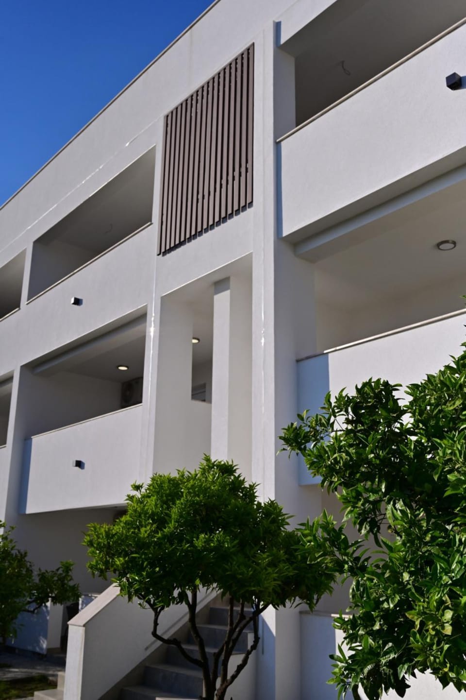 Property building, Day, View (from property/room), Balcony/Terrace