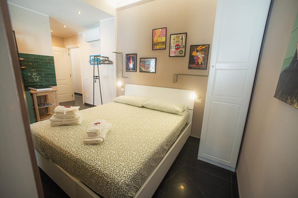 PataPam 2 - Rome Metro Beach & Airport Apartment in Ostia