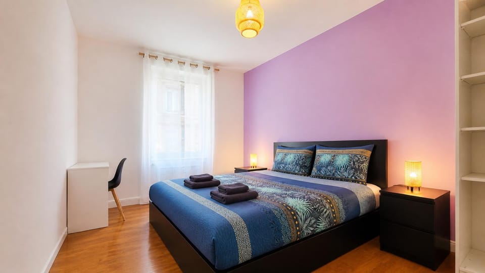 Bed, Bedroom