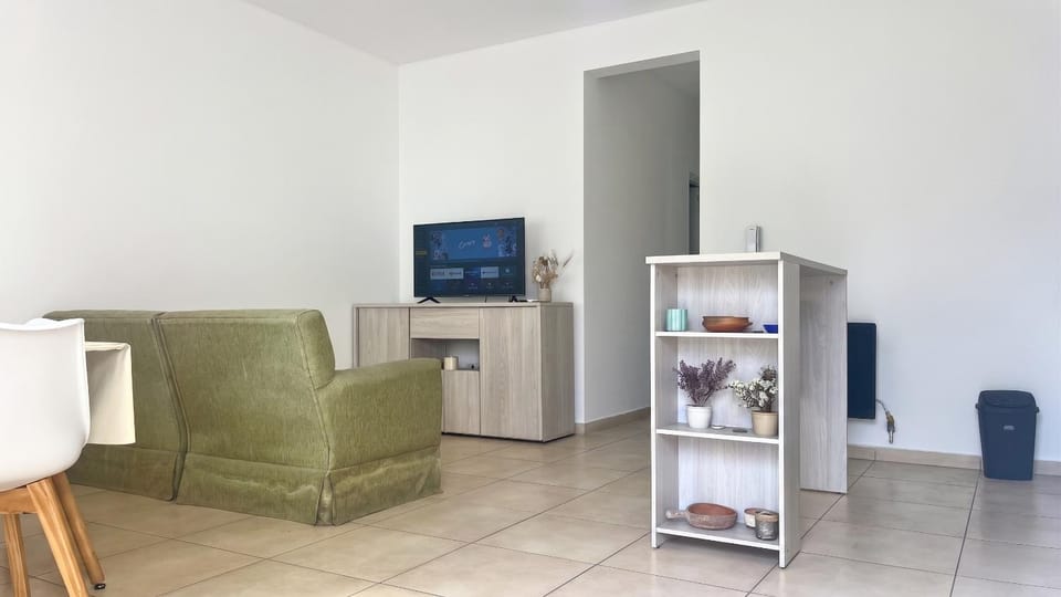 TV and multimedia, Seating area