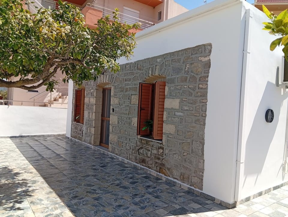 Property building, Balcony/Terrace