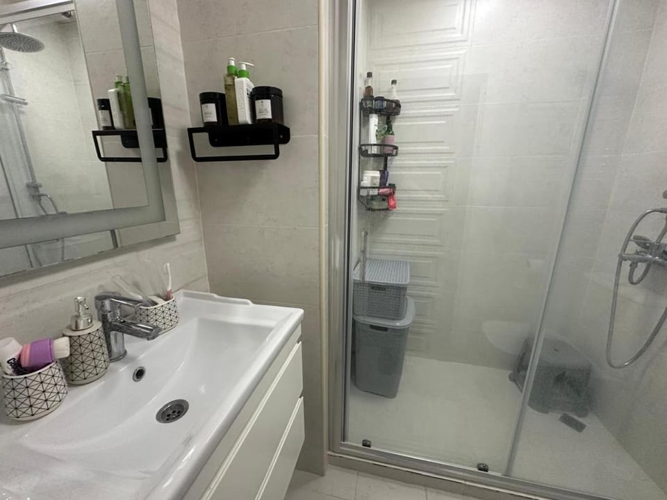 Kara Karayev 3 otaq studio Apartment in Baku