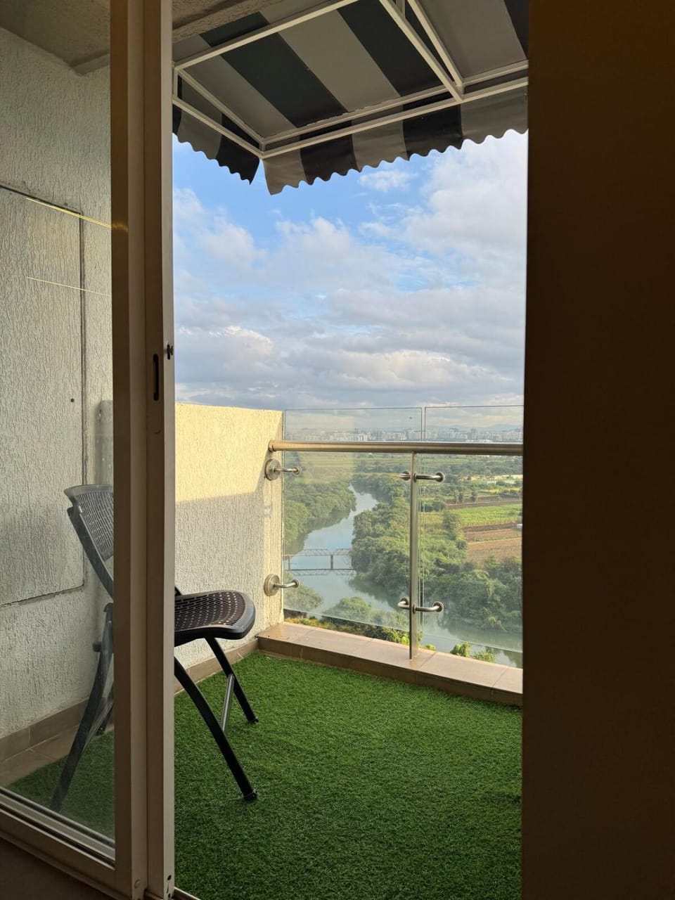 View (from property/room), View (from property/room), Lake view, Lake view, Mountain view, River view, River view