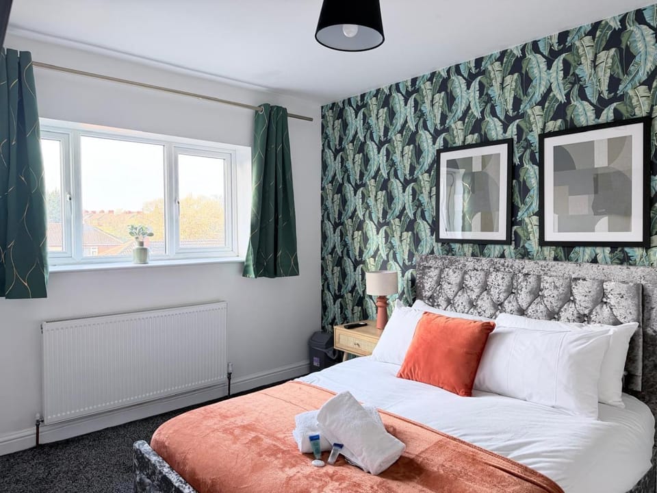 Soothing Stay Near Shopping and City Centres Vacation rental in Leeds