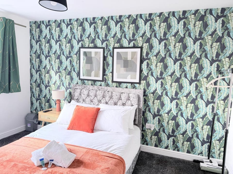 Soothing Stay Near Shopping and City Centres Vacation rental in Leeds