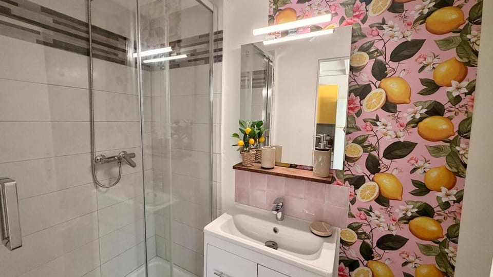 La Suite Limoncello, Sunny & Spacious Apartment in Nimes