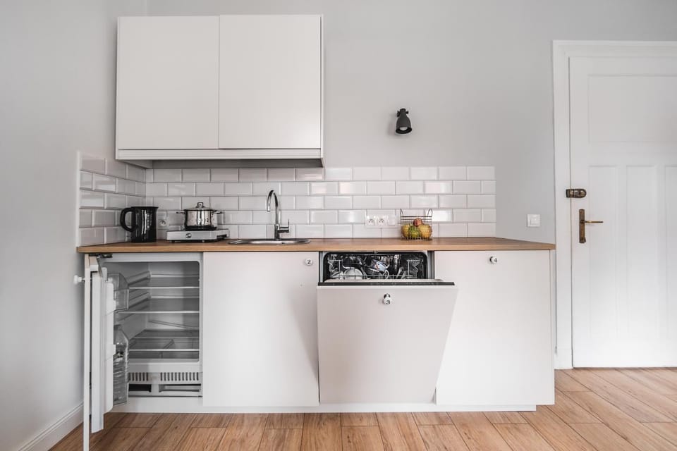 Kitchen or kitchenette, Living room