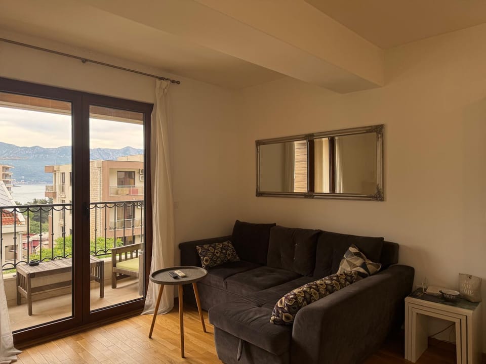 Balcony/Terrace, Living room