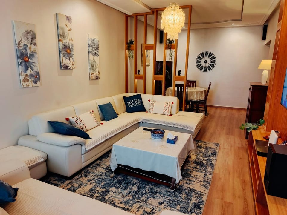 Shine Apartment Family Only - Tanger Malabata Apartment in Tangier