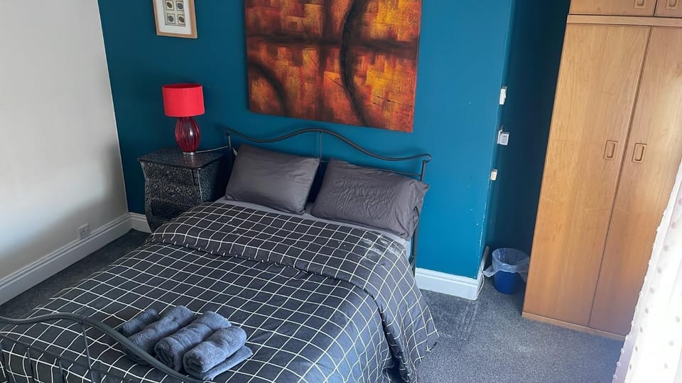 Bed, Bedroom, towels, wardrobe