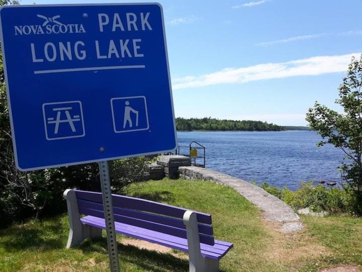 The Long Lake homestay Vacation rental in Halifax