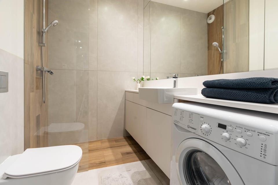 Shower, Toilet, Bathroom, washing machine