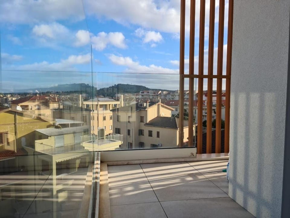 Balcony/Terrace, City view