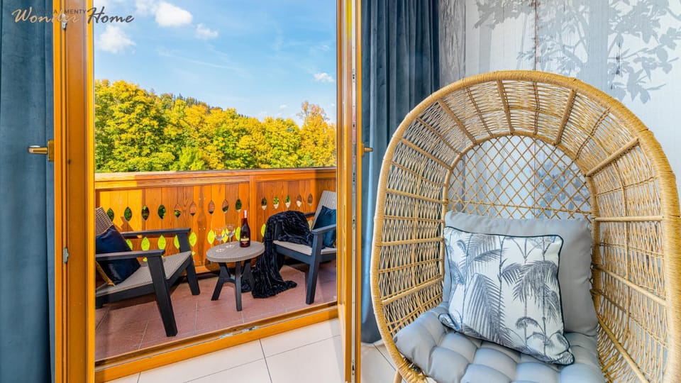 Day, View (from property/room), Balcony/Terrace, Living room