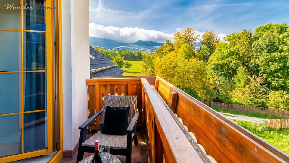 Day, Natural landscape, View (from property/room), Balcony/Terrace, Mountain view