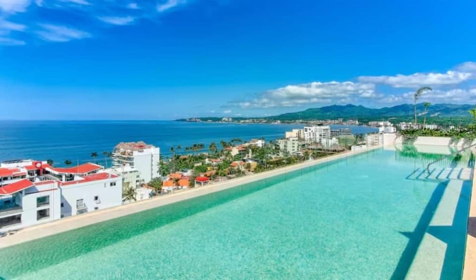 Maralma Bucerias 1 half Blocks from Beach Sleeps 4 Apartment in Bucerias
