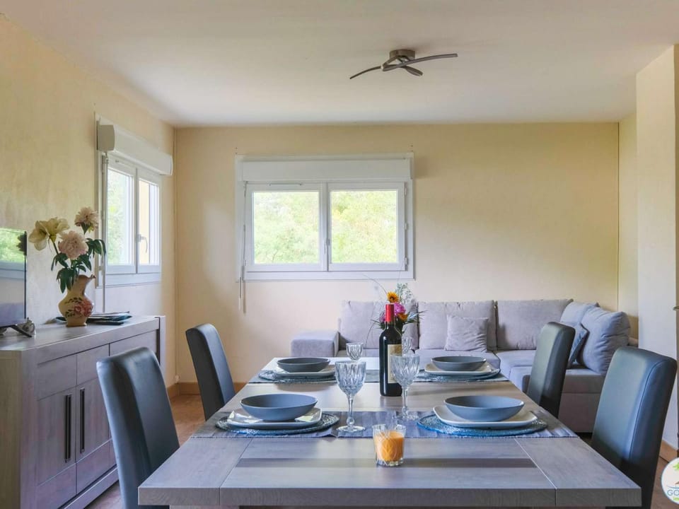 Appartement proche lac - 8 pers. - FR-1-877-33 Apartment in Sanguinet