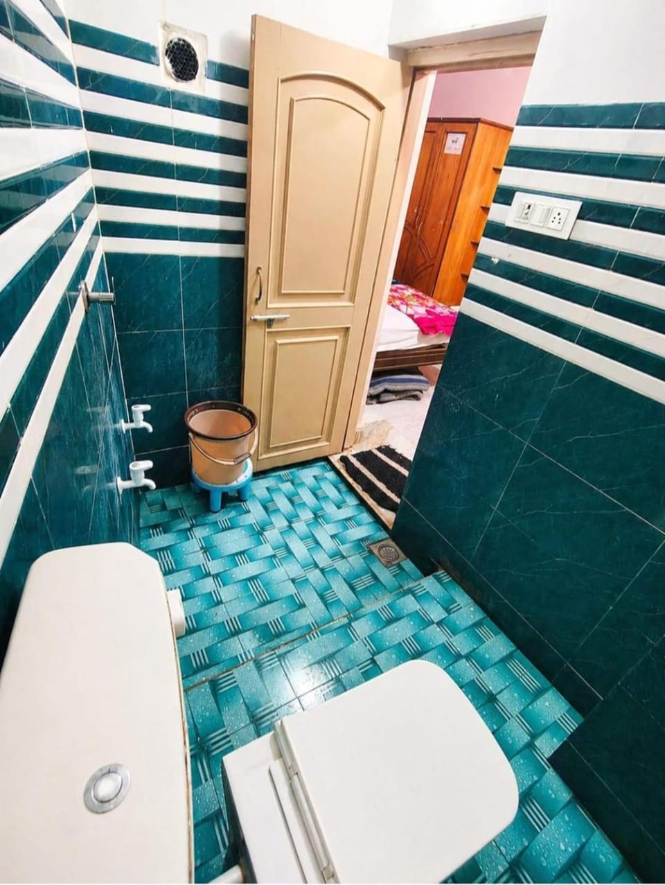 Evergreen AC Bunglow Villa in Gujarat