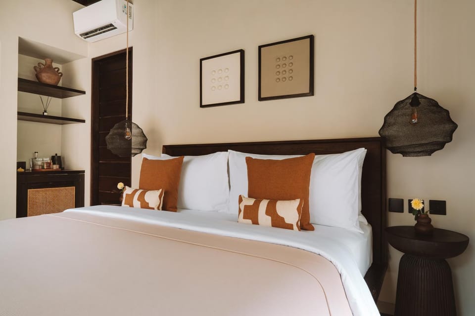 Bed, Bedroom, air conditioner