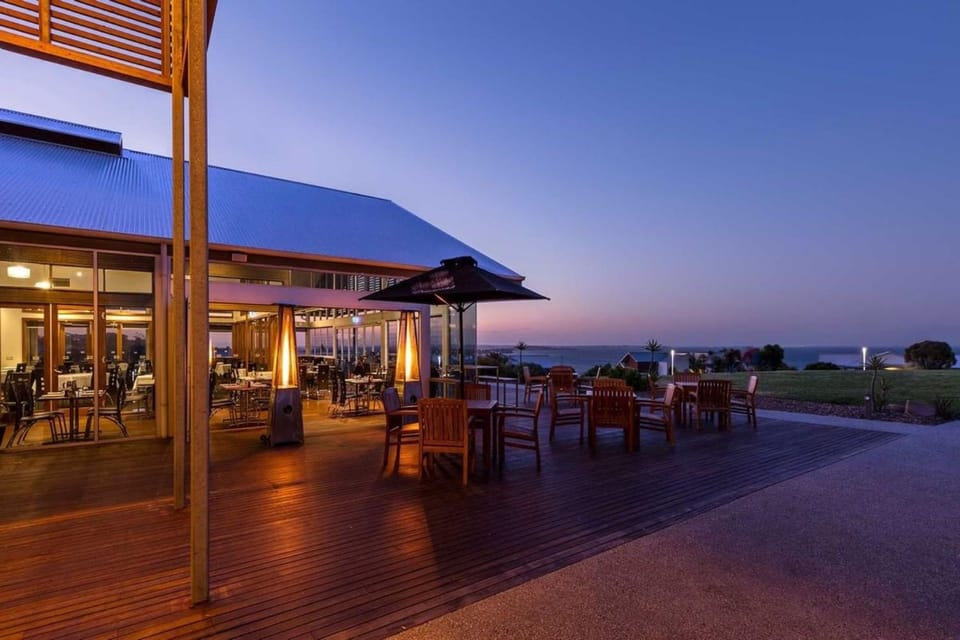 Potters Hill Coastal Retreat House in San Remo