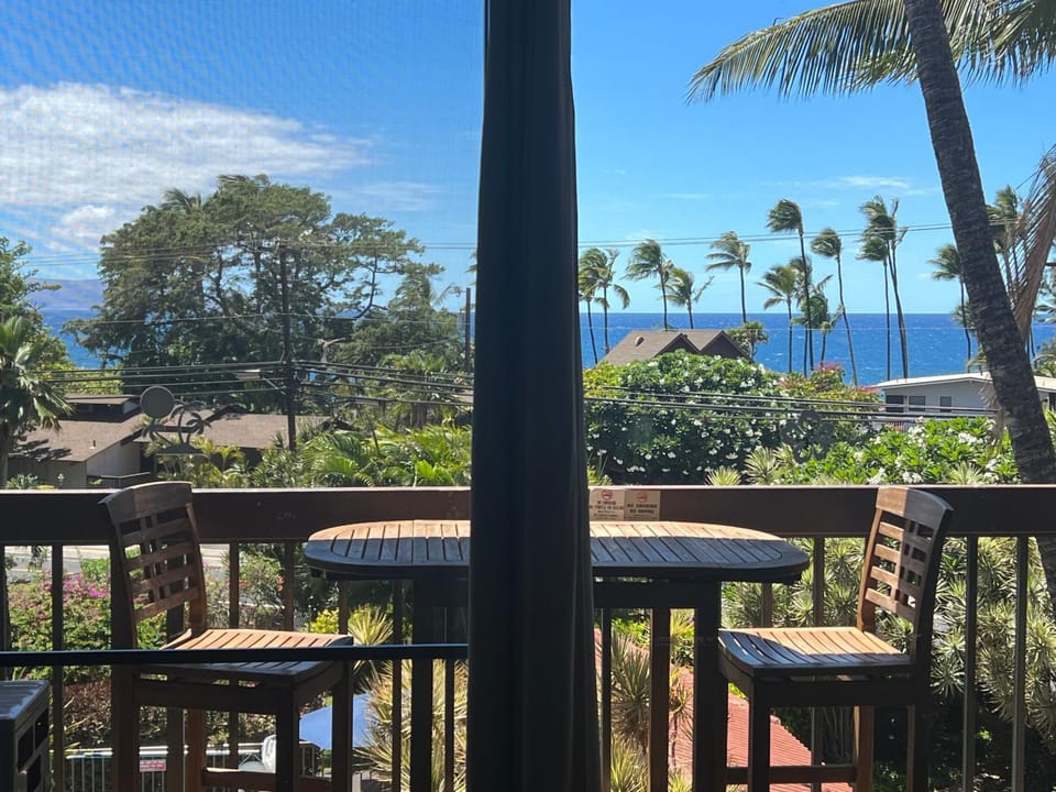 Maui Vista #1-307 Oceanfront Complex, Ocean View, Pickleball Courts, Full A/C Apartment in Kihei
