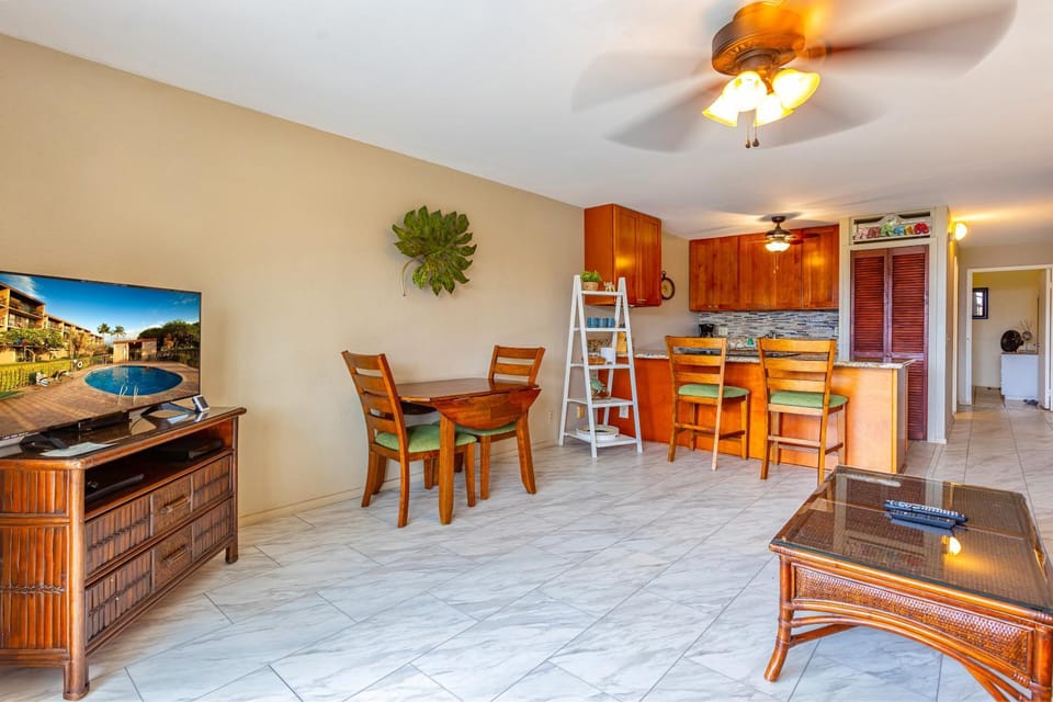 Maui Vista #2-210 Remodeled, Near Pool, Pickleball Courts, Close to Beach Apartment in Kihei