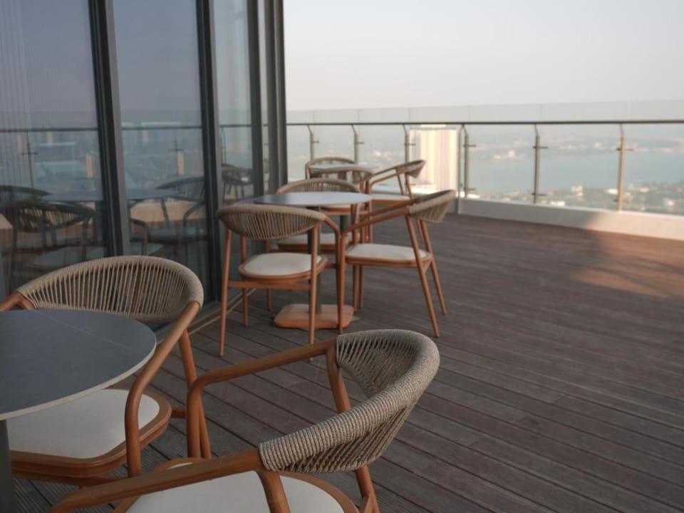 View (from property/room), Balcony/Terrace, Seating area