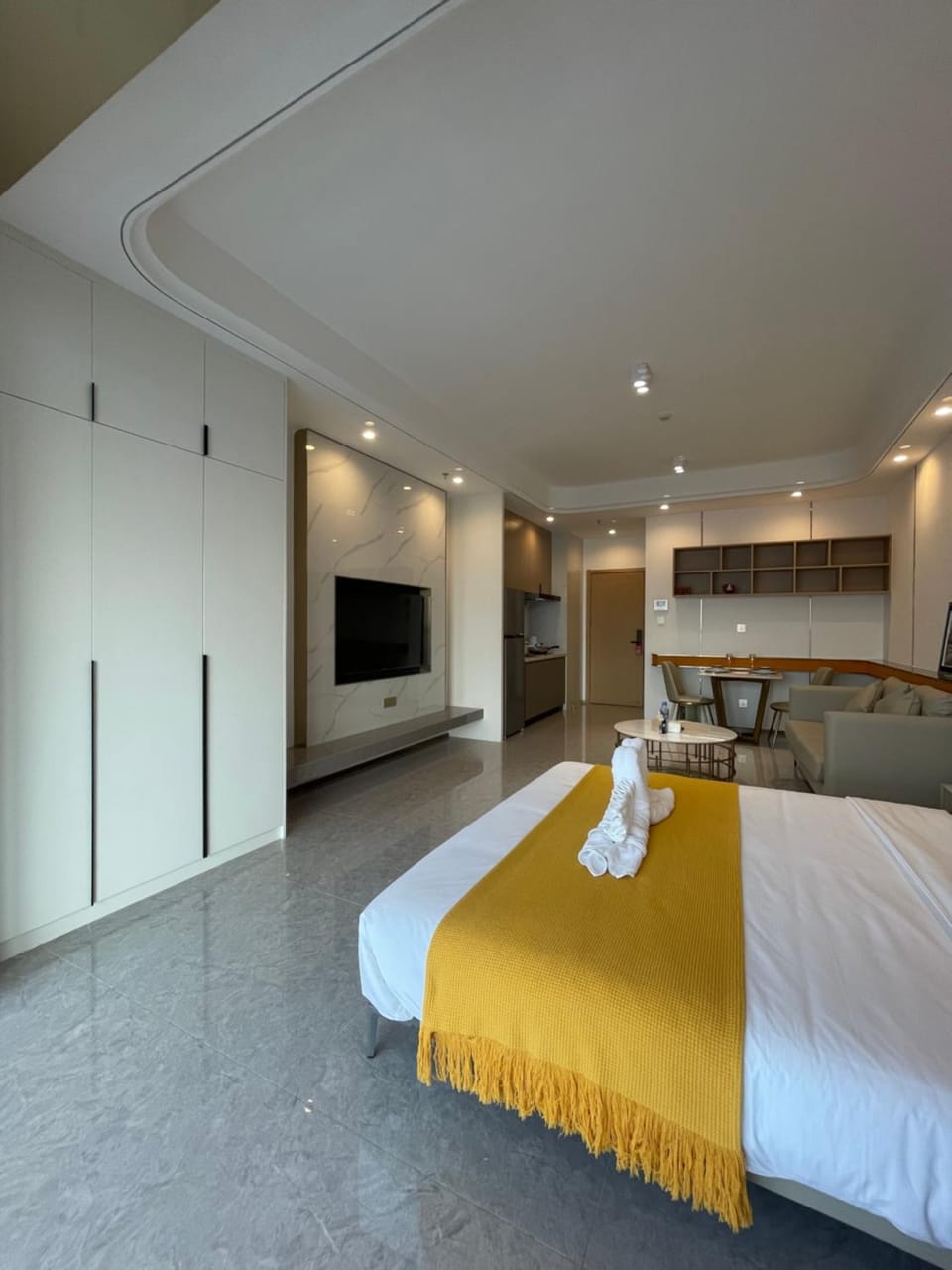 Communal lounge/ TV room, Bed, TV and multimedia, Photo of the whole room, Evening entertainment, Bedroom, towels, wardrobe