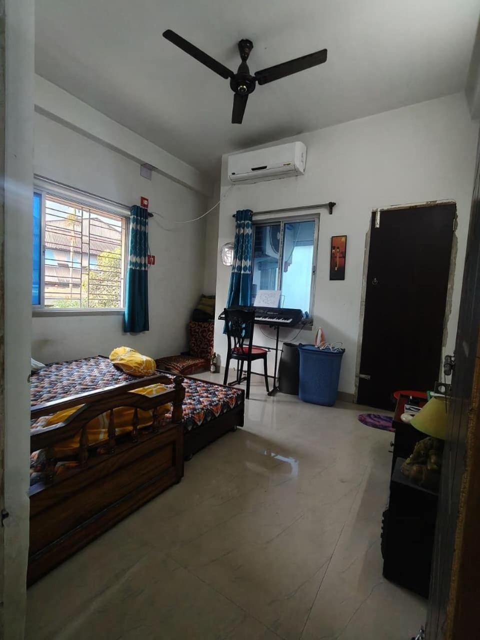 Cozy Fully Furnished Affordable 1BHK AC TV Apartment in Kolkata