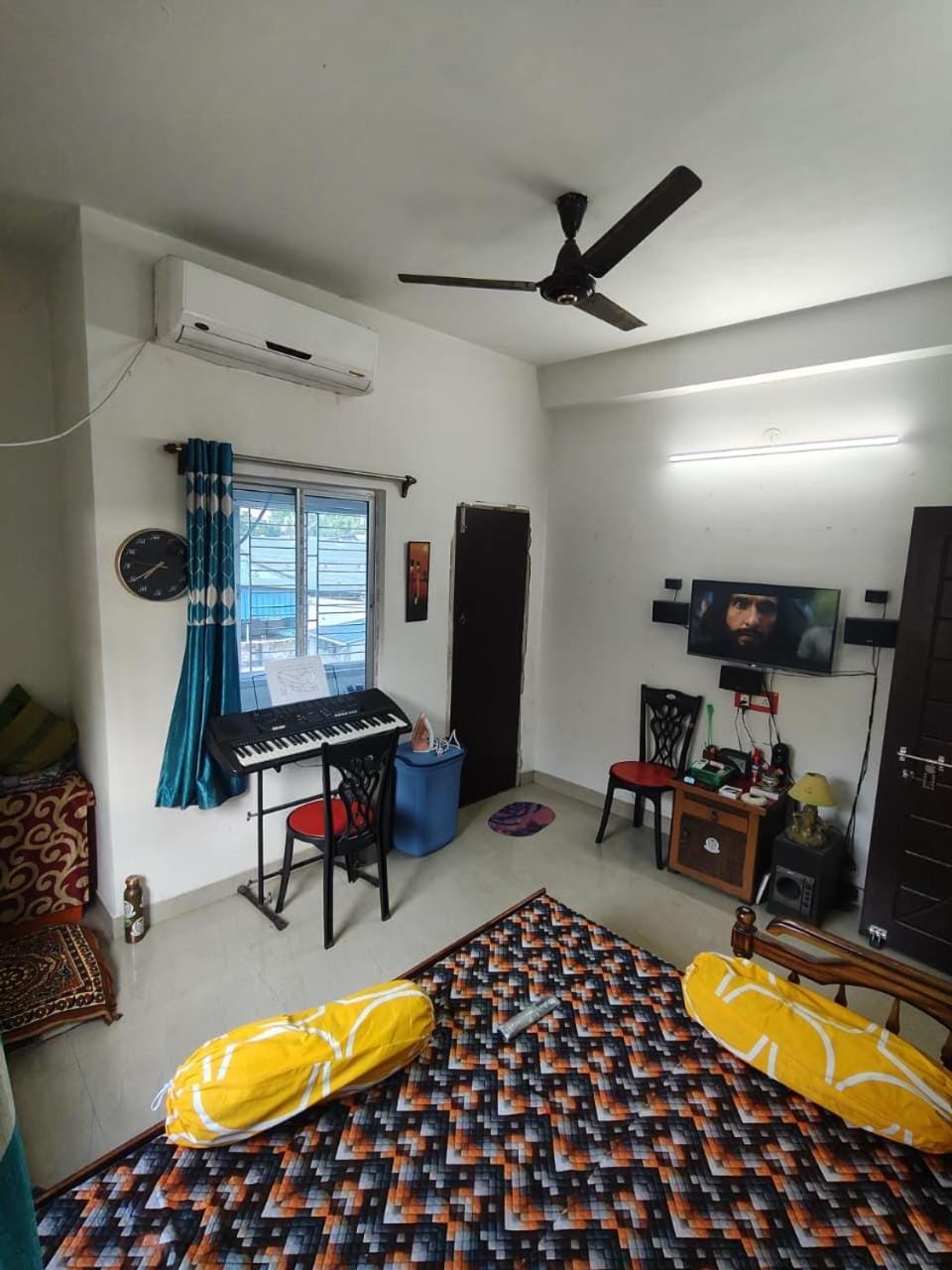 Cozy Fully Furnished Affordable 1BHK AC TV Apartment in Kolkata
